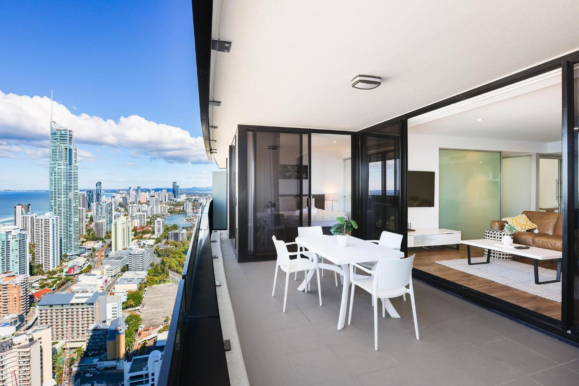 Circle On Cavill 2, 3, 4 & 5 Bedroom Skyhomes & Sub Penthouses By Gold Coast Holidays Luaran gambar